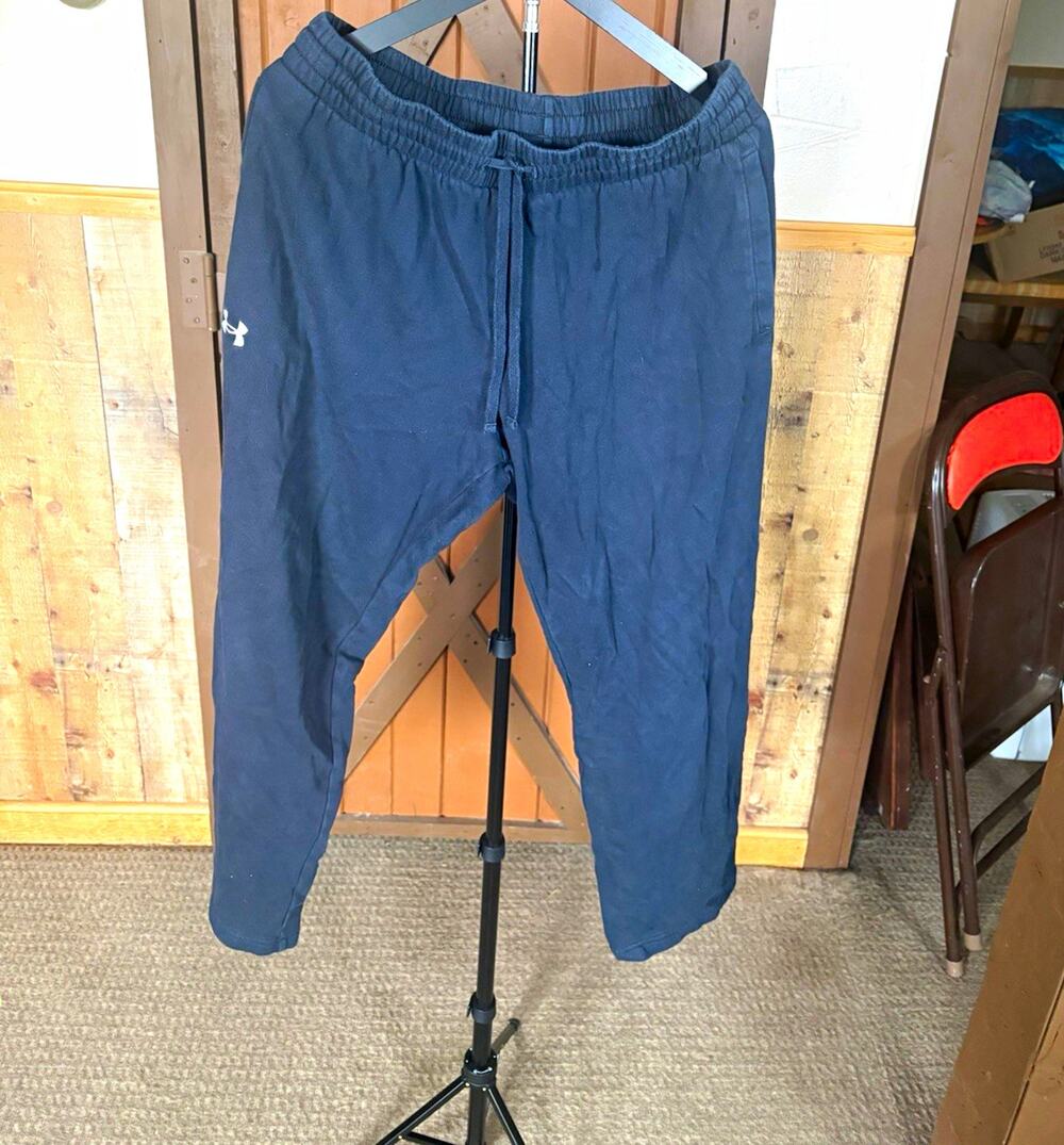 Men's Under Armour Fleece Sweatpants Black Drawstring Tapered XL Regular Fit